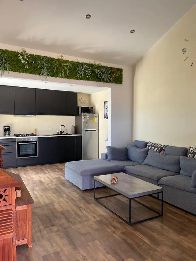 Spacious Modern Apartment Noord