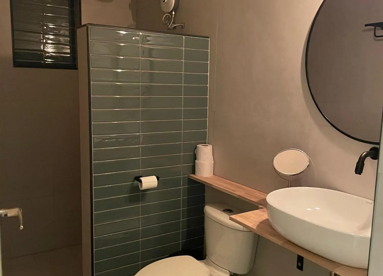 Spacious Modern Apartment Noord