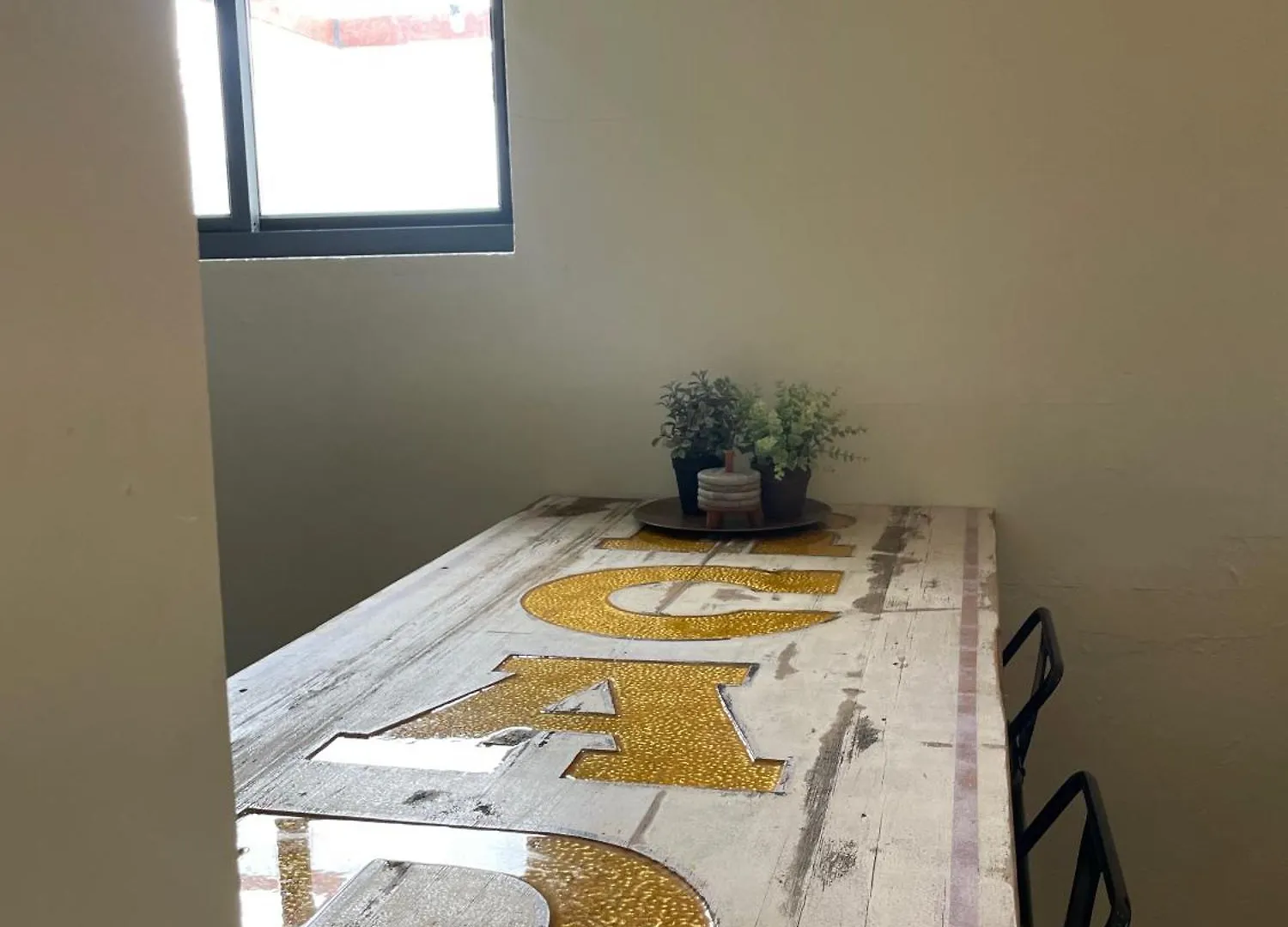 Spacious Modern Apartment Noord